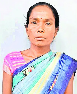కాళ్లరిగేలా తిరుగుతున్నాం