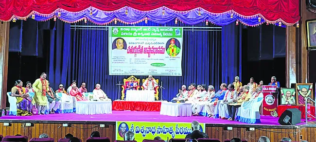 ఆకట్టుకున్న చతుర్గుణిత అష్టావధానం