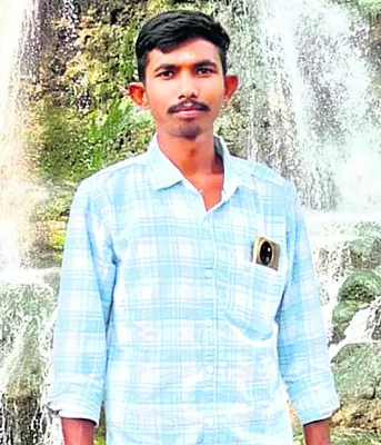 చికిత్స పొందుతూ యువకుడు మృతి