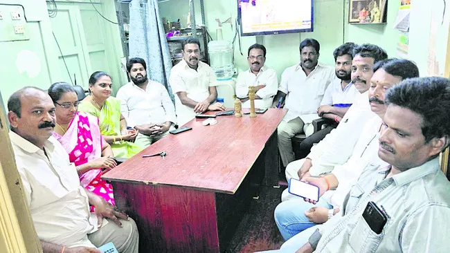 రాష్ట్రంలో మద్యం, గంజాయి పాలన 