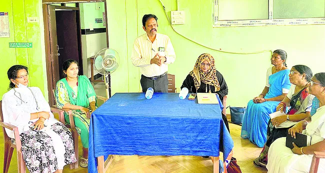 సాధారణ ప్రసవాలు జరిగేలా చూడాలి