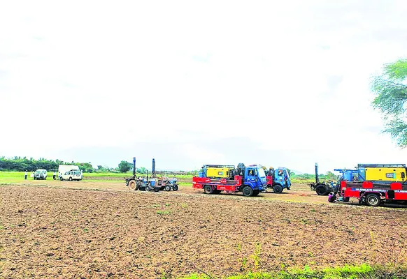 చాపాడు మండలంలో ఖనిజ నిక్షేపాల కోసం అన్వేషణ
