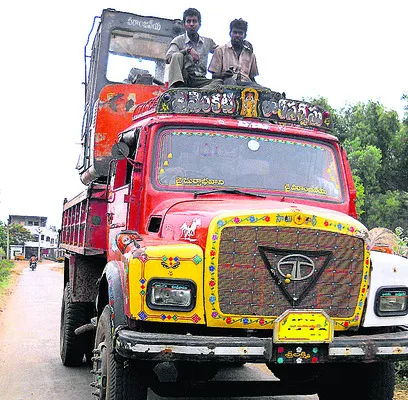 బాణసంచా పేలుడు కేసులో 10 ఏళ్ల జైలు