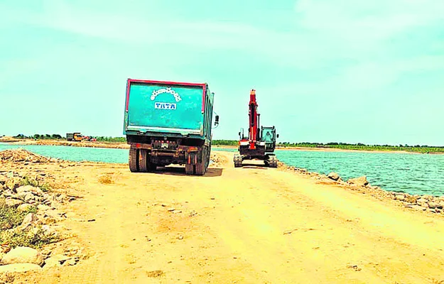 ప్రభుత్వ ఆదేశాలు బేఖాతర్
