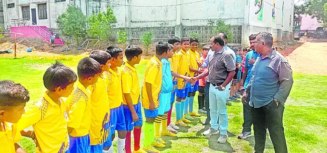 క్రీడలపై యువత దృష్టి సారించాలి