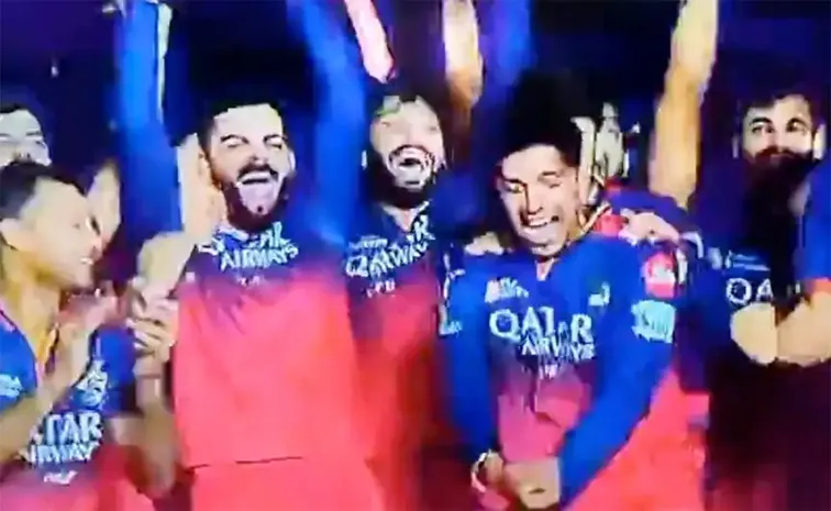 IPL 2025: Swastik Chikara Teases Shreyas Iyer With Kohli's Iconic Gangnam Style Dance After RCB Win