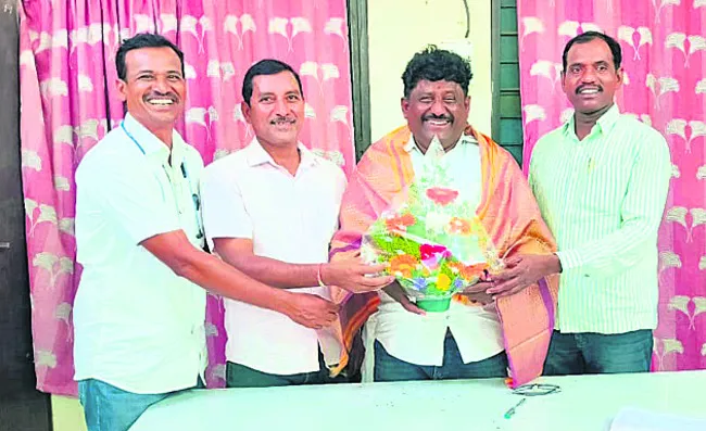 డీవైఎస్వోగా శ్రీనివాస్ బాధ్యతలు