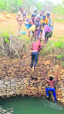 బావిలో పడి వ్యక్తి మృతి