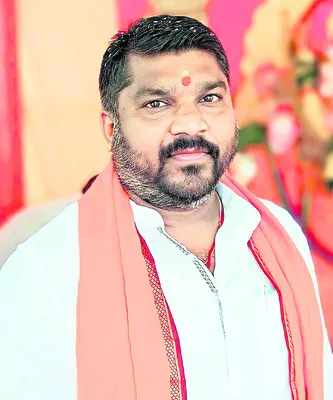 బీఆర్‌ఎస్‌ తప్పులే కాంగ్రెస్‌   కొనసాగించింది
