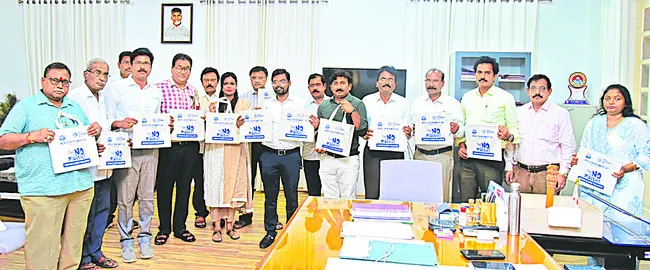 విరివిగా మొక్కలు నాటాలి