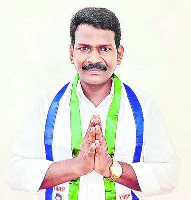 జిల్లా మున్సిపల్‌ విభాగం  అధ్యక్షుడిగా బాలరాజు 