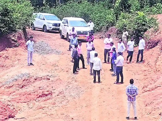 తులసీ పాహడ్‌లో కలెక్టర్‌ పర్యటన 