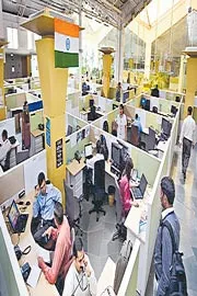 Indian services sector growth broadly steadied in May 20254