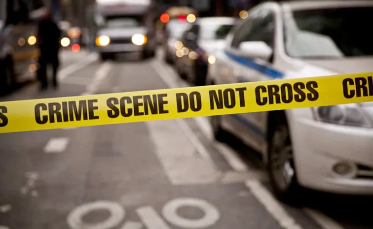 One dead after fight between two groups breaks out in Delhi court l