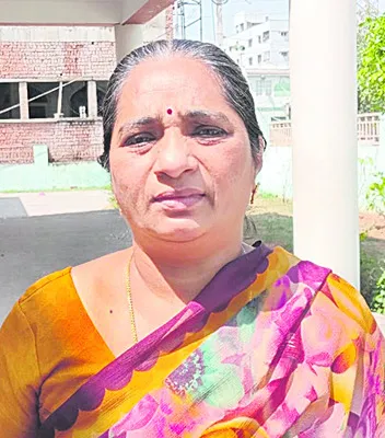 మందులు సరిగా ఇవ్వడం లేదు.. 
