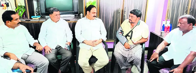 రాక్షస పాలన రాజ్యమేలుతోంది