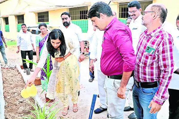 క్రీడల్లో ప్రోత్సహించడం అభినందనీయం