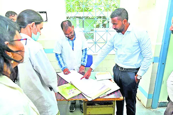 మందులు అందుబాటులో ఉంచాలి