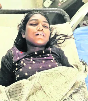 తల్లి తిట్టిందని కూతురి ఆత్మహత్య