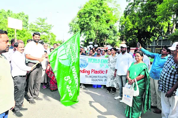 చెట్లు నరికితే కఠిన చర్యలు