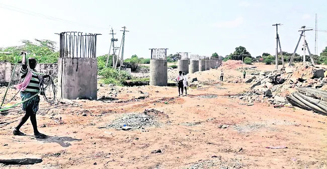‘దారి’న పడని ఏపీఆర్‌ఆర్‌పీ పనులు