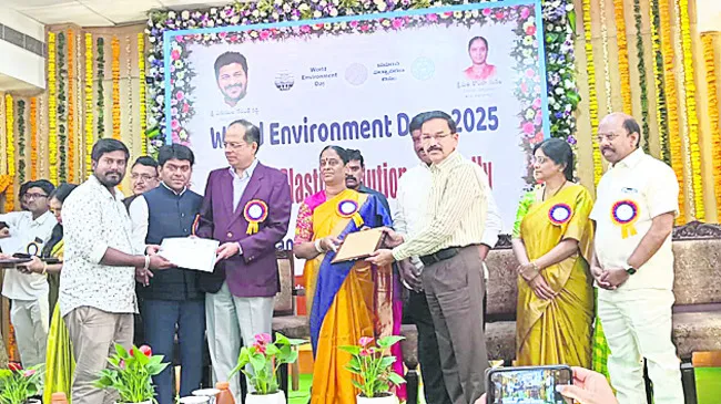 కోరుట్లకు ఉత్తమ పర్యావరణ పనితీరు అవార్డు