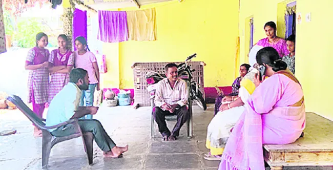 సర్కారు బడి పిలుస్తోంది..!