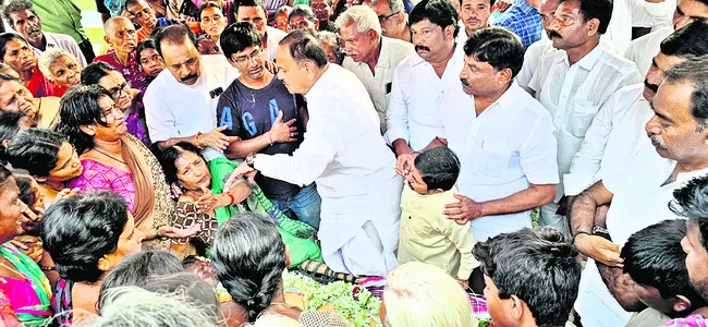 ● నా భర్త మృతికి బాధ్యత ఎవరిది? 