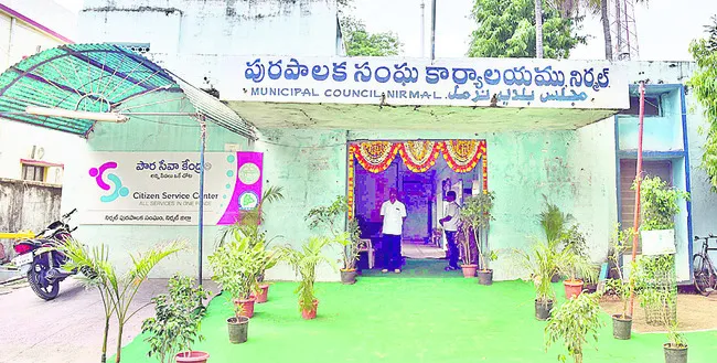 ● ప్రతిపనికీ ఎంతో కొంత ఇవ్వాల్సిందే ● ‘రెవెన్యూ’ సెక్షన