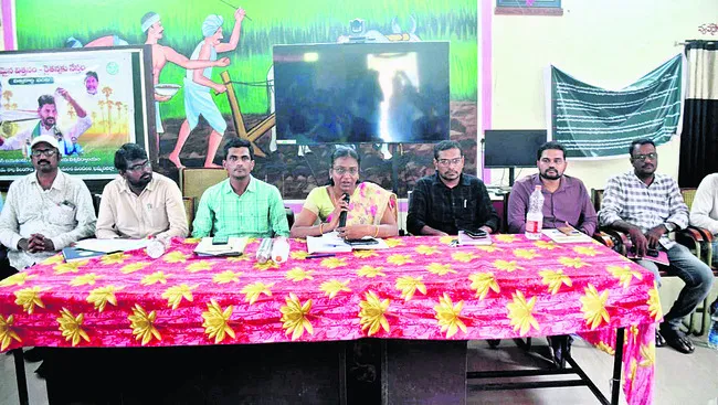 విపత్తు సమయాల్లో అప్రమత్తంగా ఉండాలి