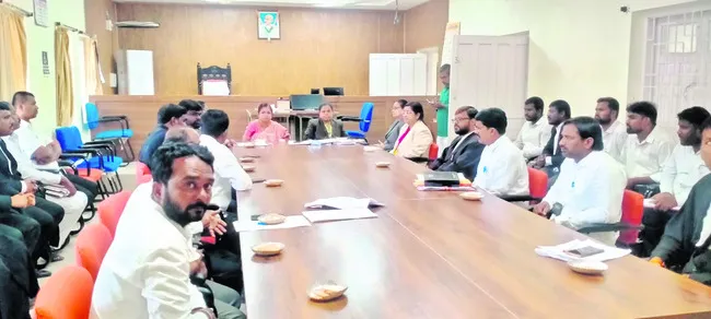 లోక్ అదాలత్ను సద్వినియోగం చేసుకోండి