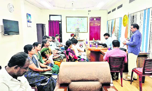 బడిబాటను విజయవంతం చేయాలి