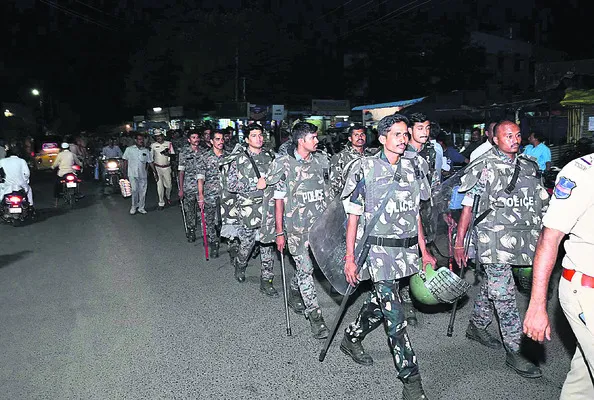 ప్రజల్లో నమ్మకం పెంచేందుకు ఫ్లాగ్‌మార్చ్‌..