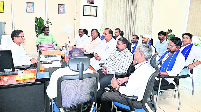 ఎస్టీపీపీలో సింగరేణి ఎస్సీ లైజన్‌ అధికారుల పర్యటన 
