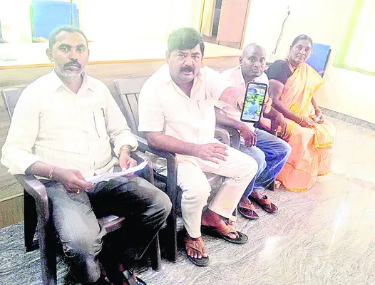 దుర్వినియోగమైన నిధులు రాబట్టాలి