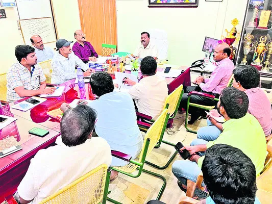 లక్ష సౌర గృహాలే లక్ష్యం 
