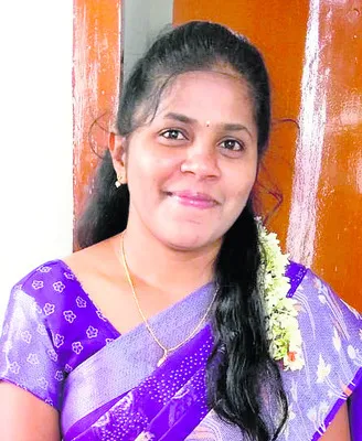 కోలుకోలేక పంచాయతీ కార్యదర్శి మృతి