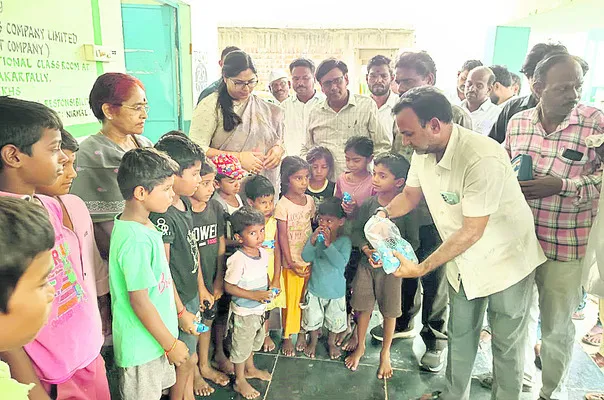 బడిబాట లక్ష్యం పెంచాలి