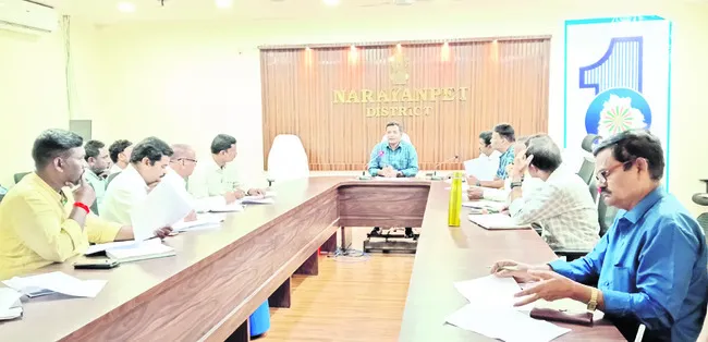 లక్ష్యం మేరకు మొక్కలు నాటాలి