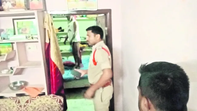 దంపతుల ఆత్మహత్య