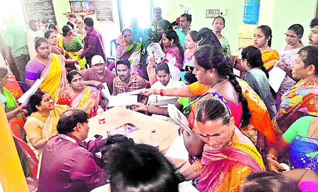 కుటుంబాలు కుదేలు!