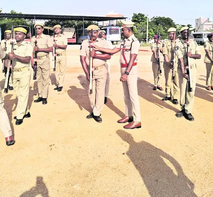 హోంగార్డుల సంక్షేమానికి అధిక ప్రాధాన్యం