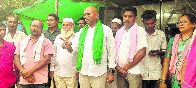 మానవత్వంతో వ్యవహరించాలి●
