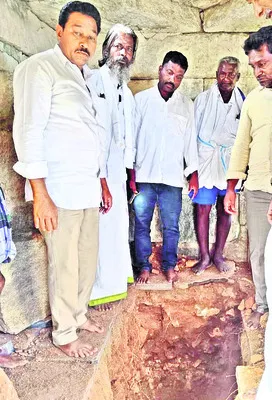గుప్త నిధుల ముఠా విధ్వంసం 