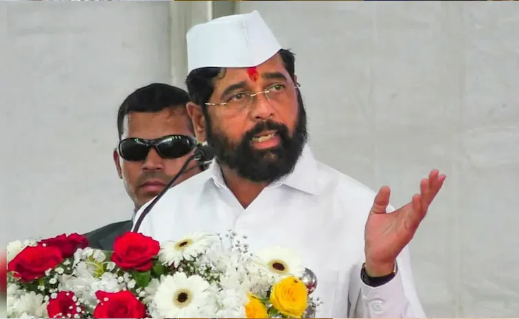 డిప్యూటీ సీఎం షిండేకు షాకిచ్చిన పైలట్‌