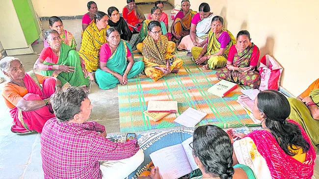 అతివకు చేయూత