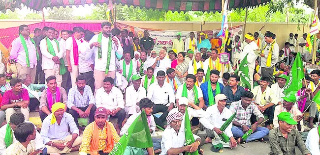 మా ప్రాణాలకు దిక్కెవరు?