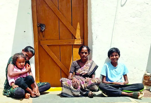 అప్పులోళ్ల అమానుషం