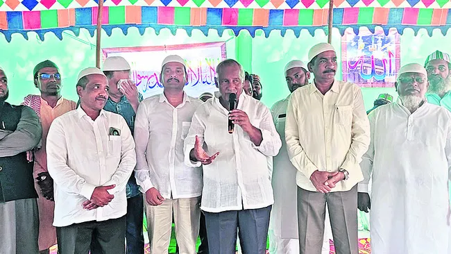 ● పండుగ.. త్యాగానికి, మత సామరస్యానికి ప్రతీక ● కొత్తగూడ