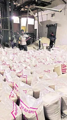 రైస్మిల్లులో భారీగా రేషన్ బియ్యం పట్టివేత